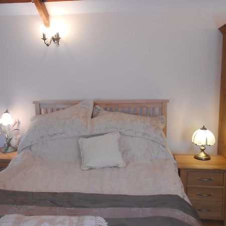 Lletygwilym, Heol Dwr Bed and Breakfast Kidwelly Buitenkant foto