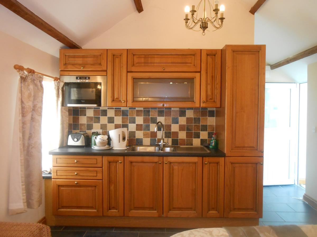 Lletygwilym, Heol Dwr Bed and Breakfast Kidwelly Buitenkant foto